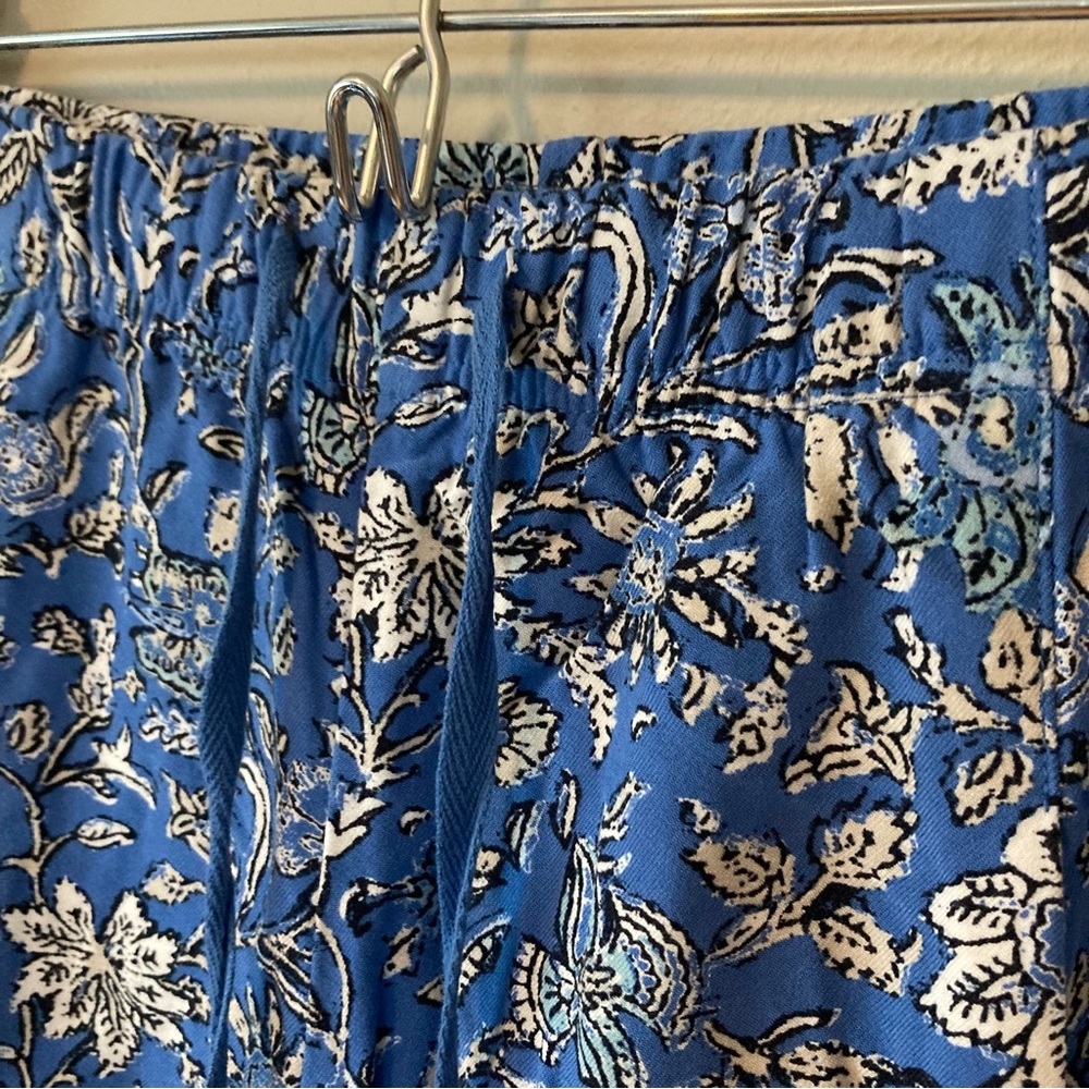 J. Jill Floral Casual Drawstring Shorts M - Picture 3 of 9